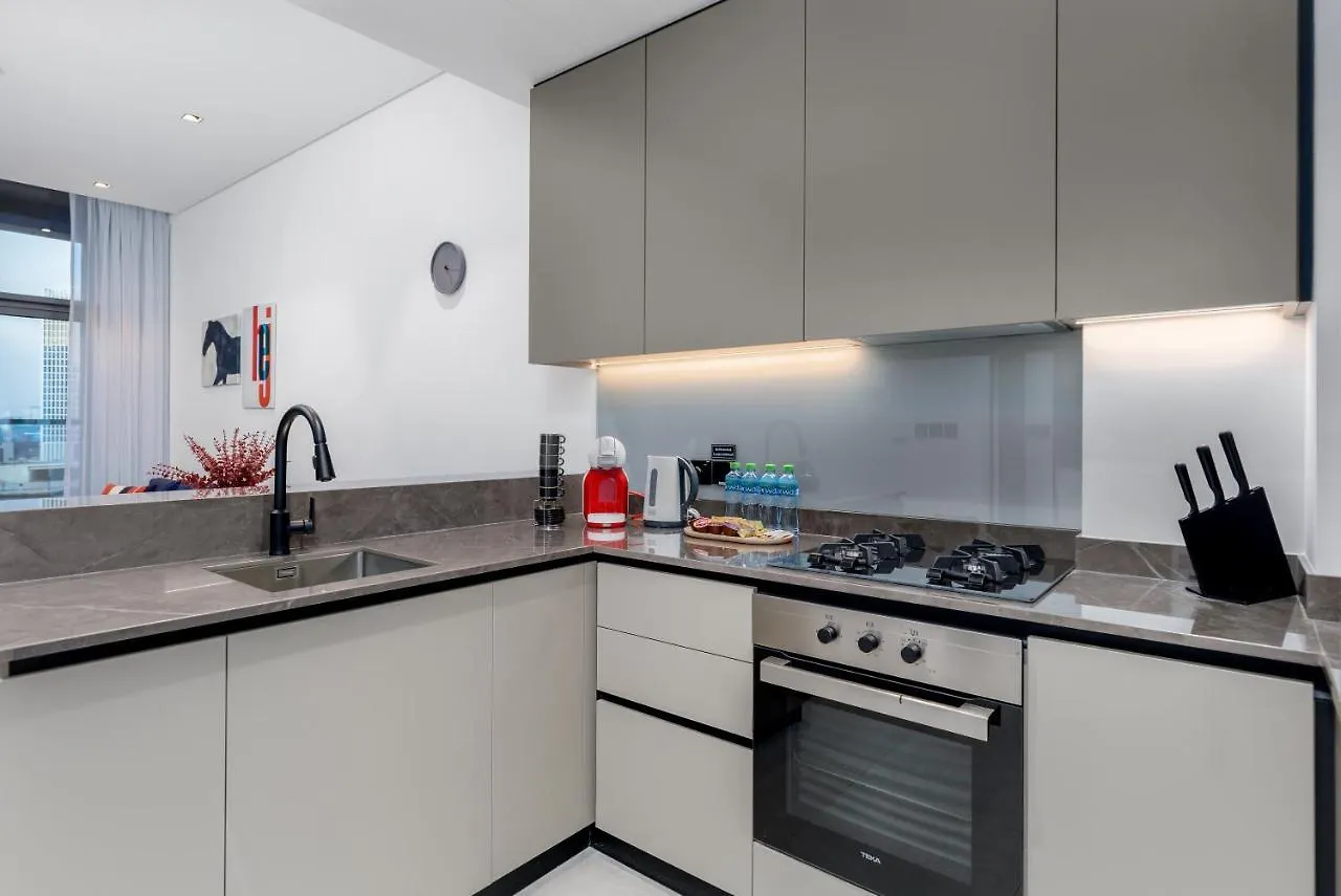 Waves Holiday Homes - Premium 1Br Apartment Overlooking Burj Khalifa Dubai 0*,  United Arab Emirates