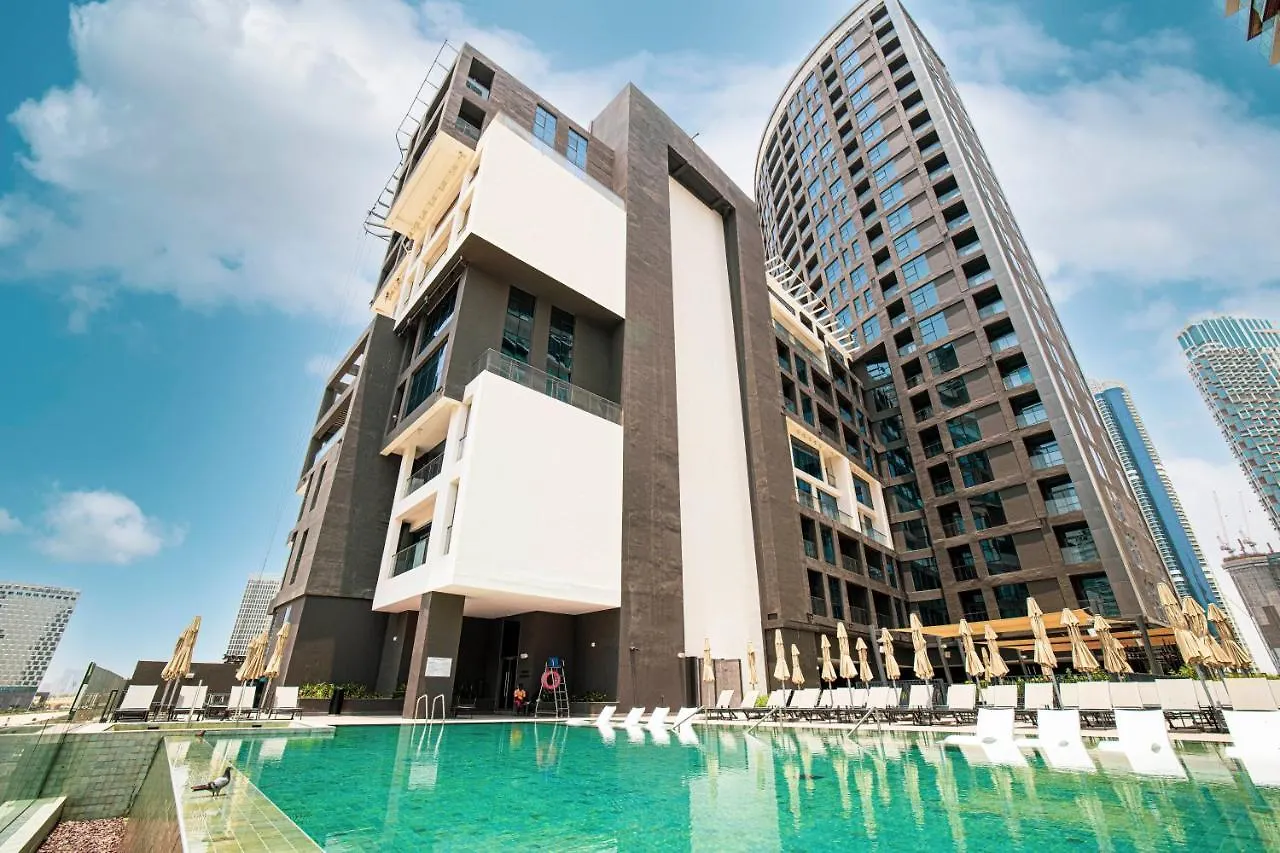 Waves Holiday Homes - Premium 1Br Apartment Overlooking Burj Khalifa Dubai
